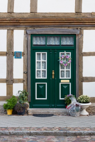 Gruener Hauseingang