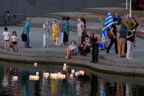 Lampions vor Hafentreppe