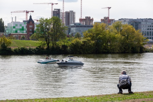 Zoom-In Boote vor Gasturm