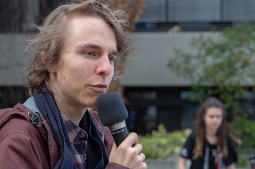 Zoom-In Samuel Kramer