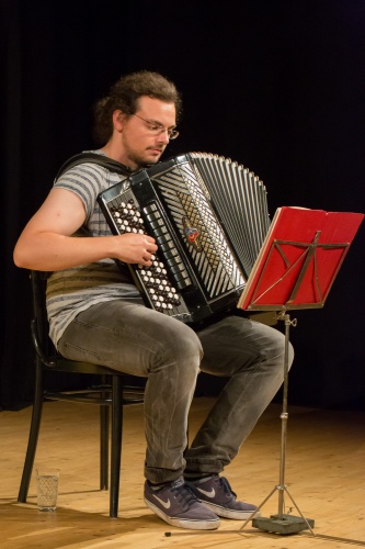 Viktor Gesiarz - Knopfakkordeon-2