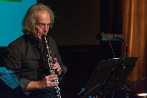 Marcus Plath mit Klarinette spielt Robert Schumann