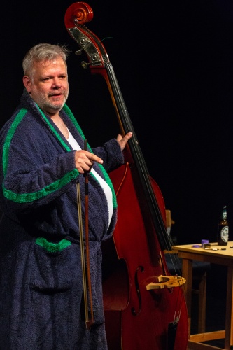 Nisse Kreysing spielt- Der Kontrabass von Patrick Sueskind-5