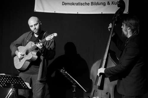 Nikolai Muck - Gitarre, Leon Lissner - Bass