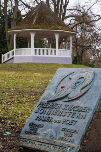 55 Gedenkstein fuer F. Schroeder-Sonnenstern-2