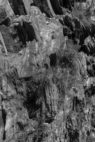 Vergrößern Variantenreiche Felswaende