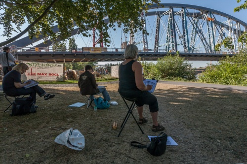 Architekten zeichnen die neue Osthafenbruecke