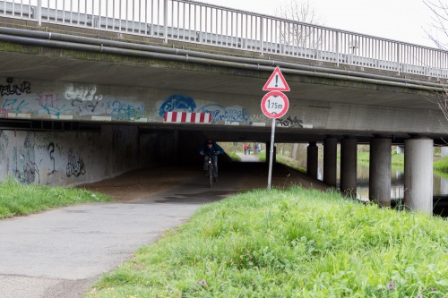 Aktiver Kopfschutz-2