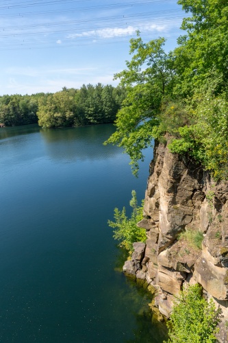 Felswand am Oberwaldsee