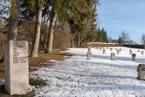Baden-Wuertemberisches Psychiatriemuseum - Gedenkstein und Friedhof