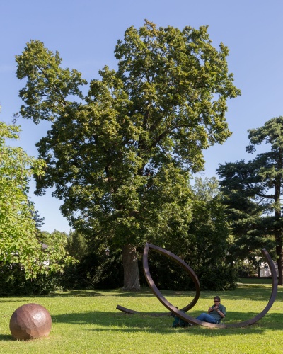 Spitzahorn und Grosse Kreisteilung mit Kugel (1087)